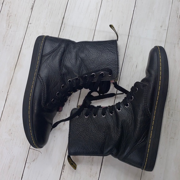 Dr. Martens Shoes - DR. MARTENS Stratford Black Leather Boots Size 7